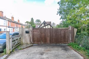 Photo 17- click for photo gallery